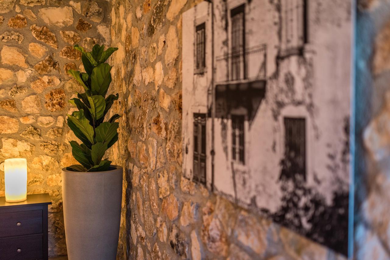North Point Rooms Antipata  Екстериор снимка