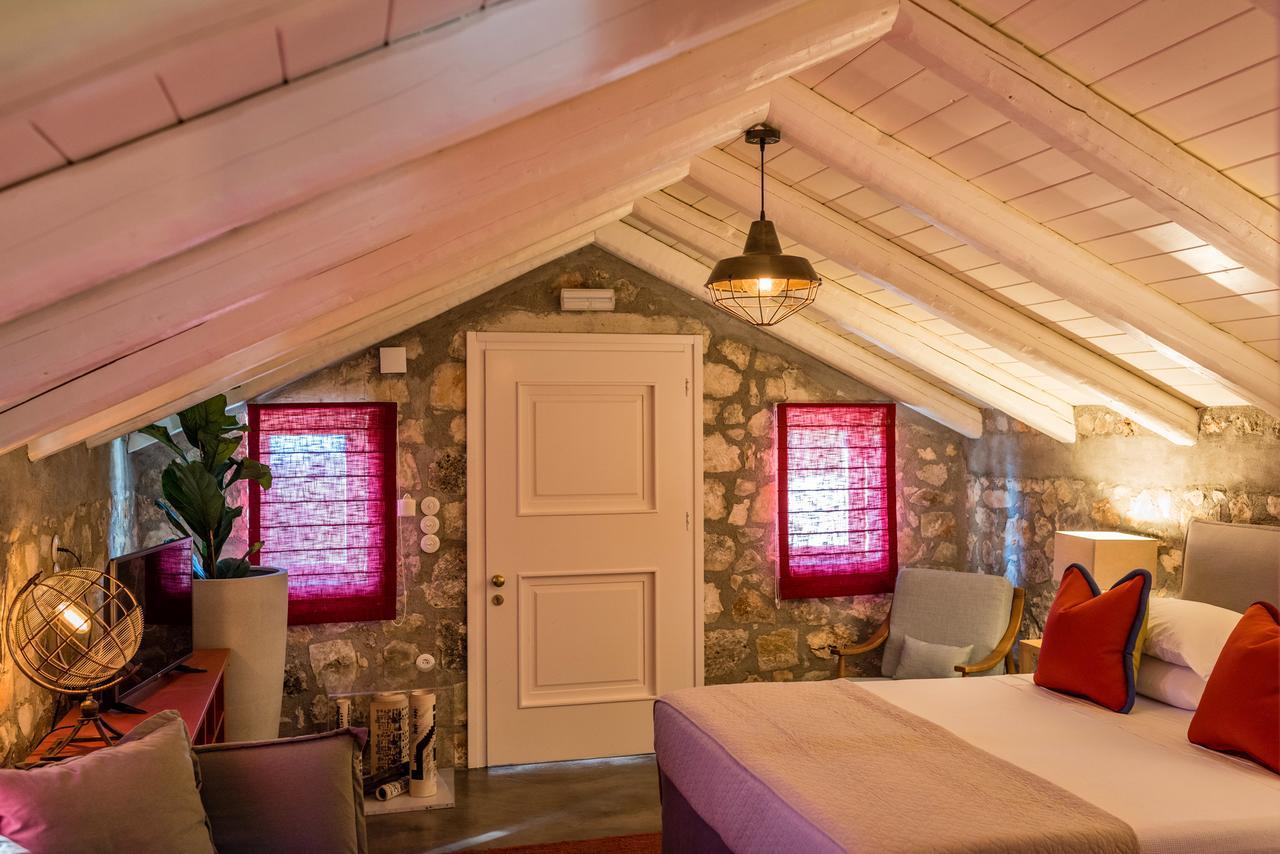 North Point Rooms Antipata  Екстериор снимка