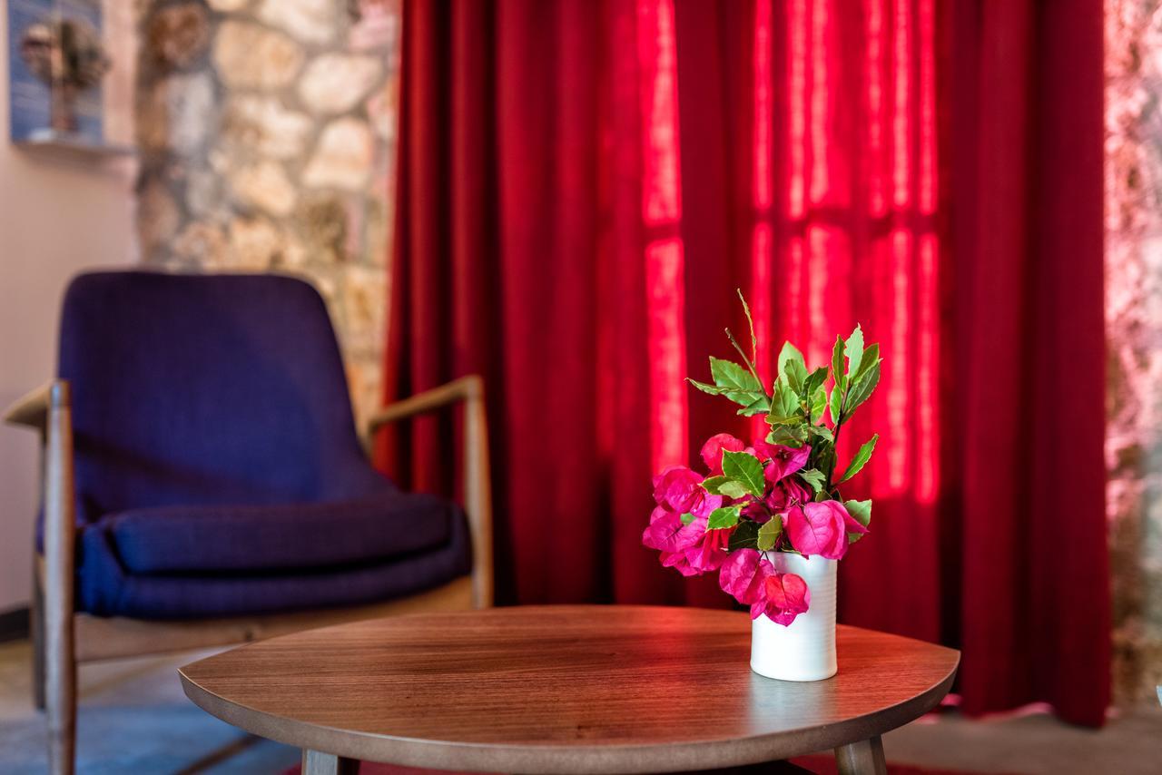 North Point Rooms Antipata  Екстериор снимка