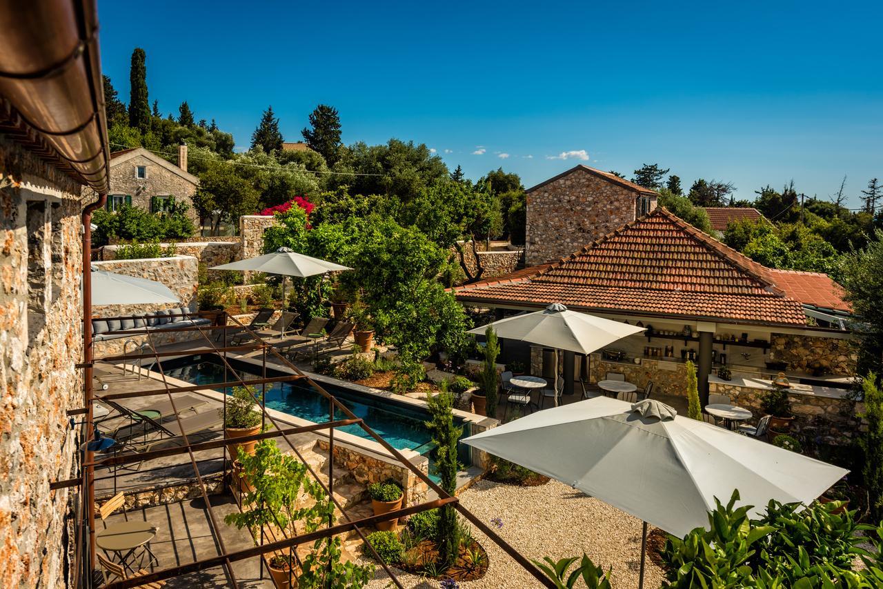 North Point Rooms Antipata  Екстериор снимка