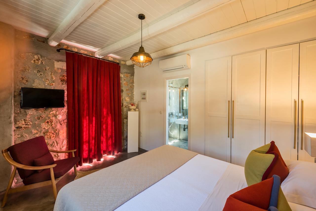 North Point Rooms Antipata  Екстериор снимка