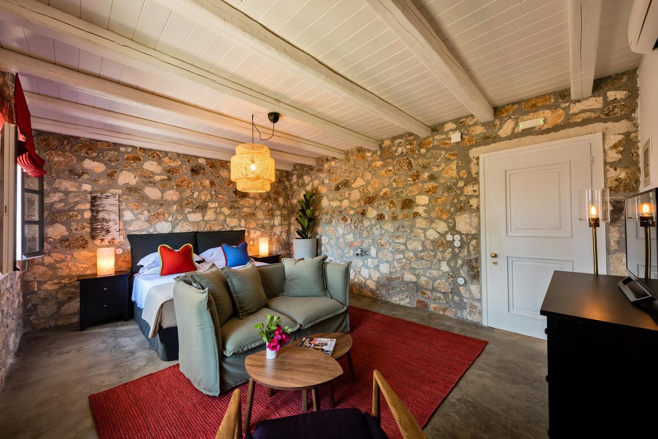 North Point Rooms Antipata  Екстериор снимка