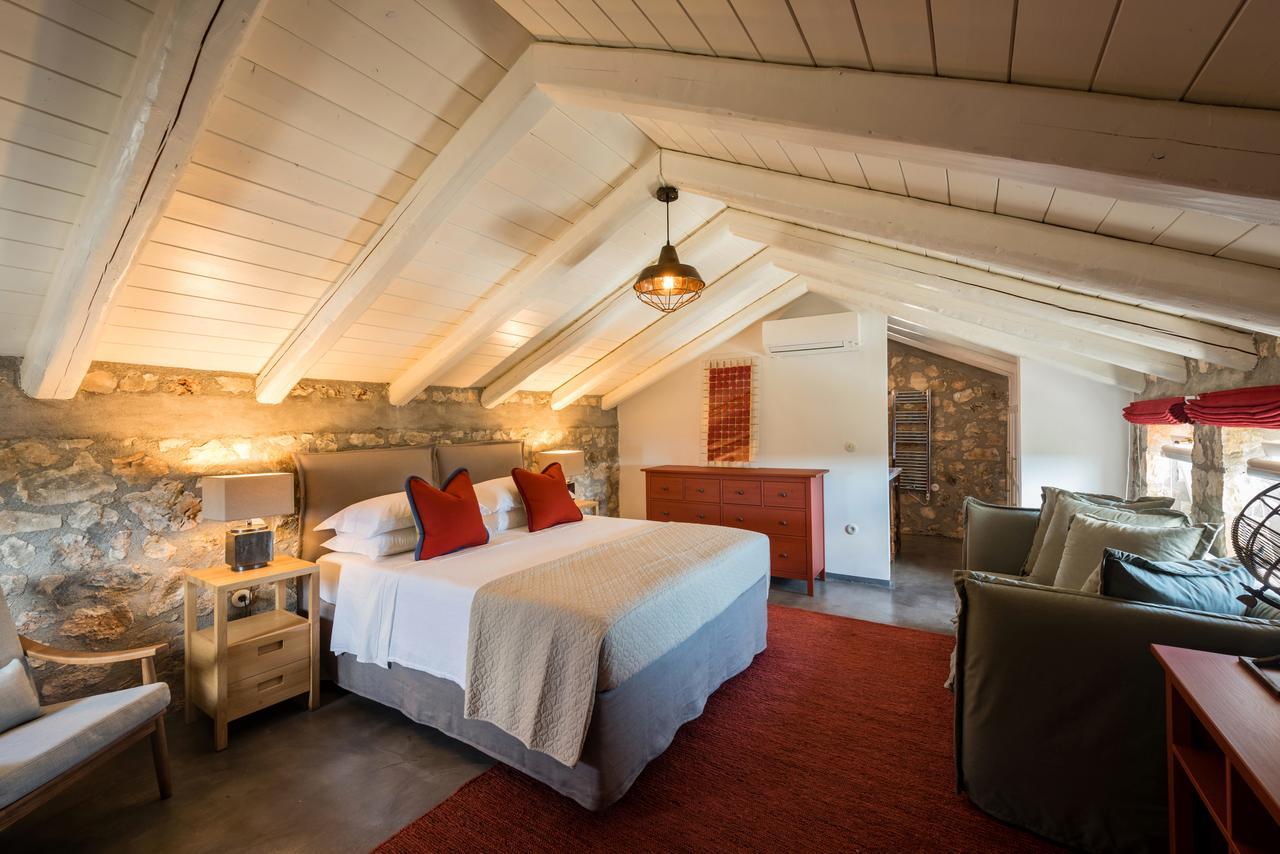 North Point Rooms Antipata  Екстериор снимка