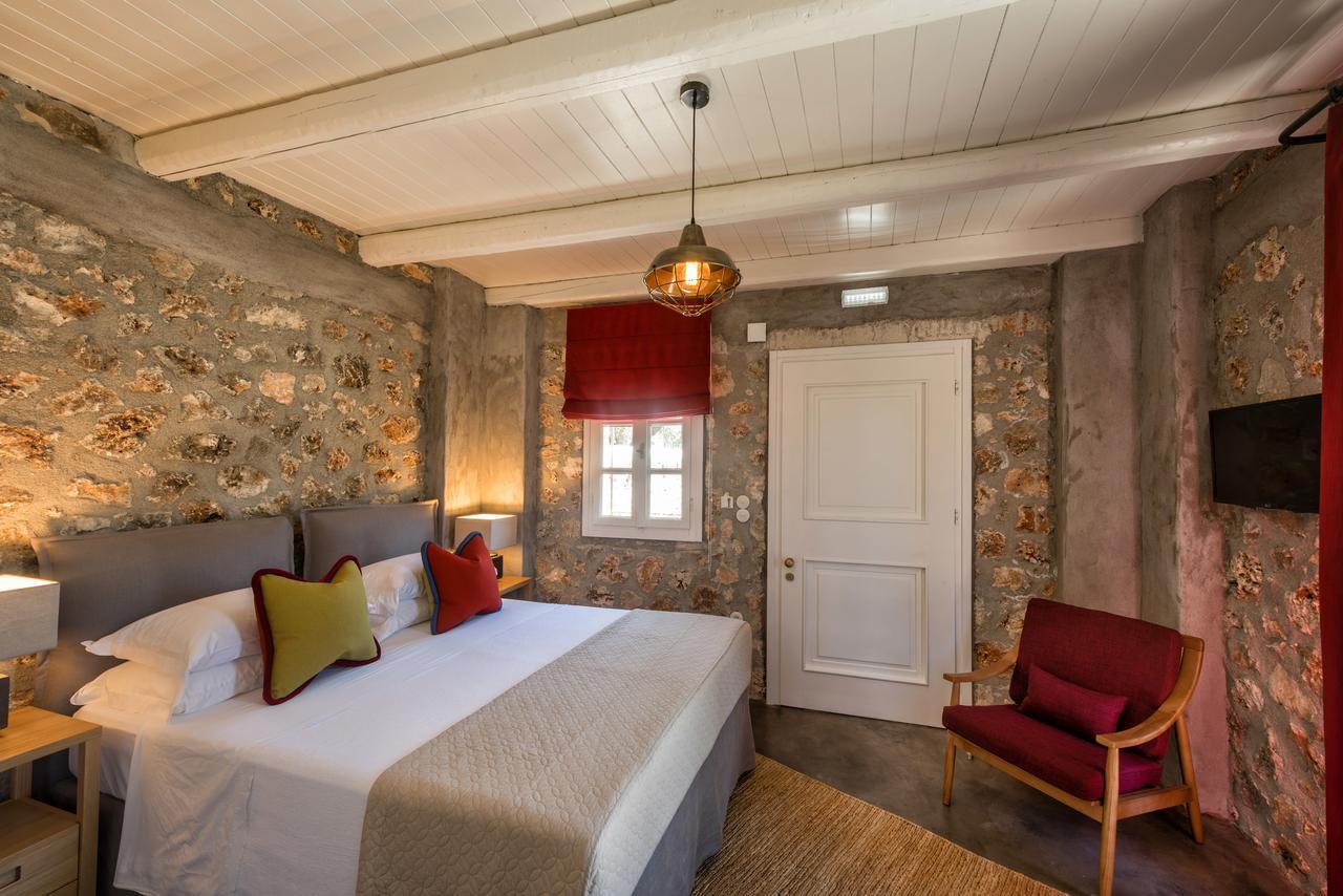 North Point Rooms Antipata  Екстериор снимка